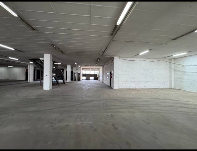1,620M² WAREHOUSE TO LET IN WYNBERG